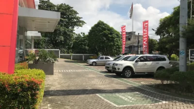 Astra Daihatsu Tangerang, Solusi Kredit Mobil Mudah untuk Keluarga Muda